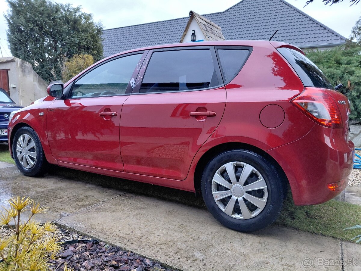 KIA CEED 1,4 i 66kw - 4