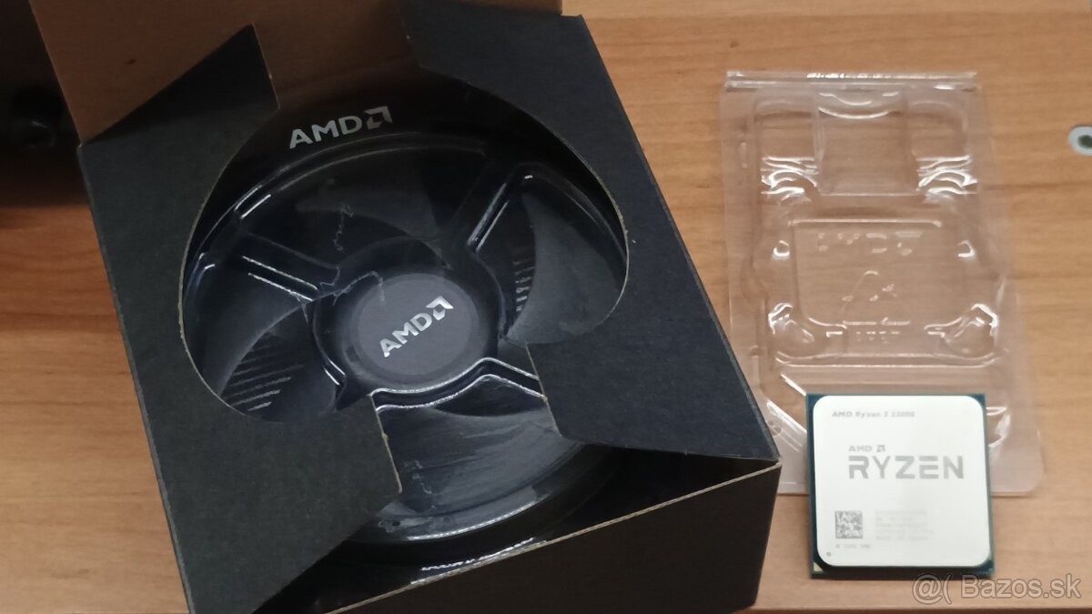 AMD Ryzen 3 2200G + originálny chladič - 4