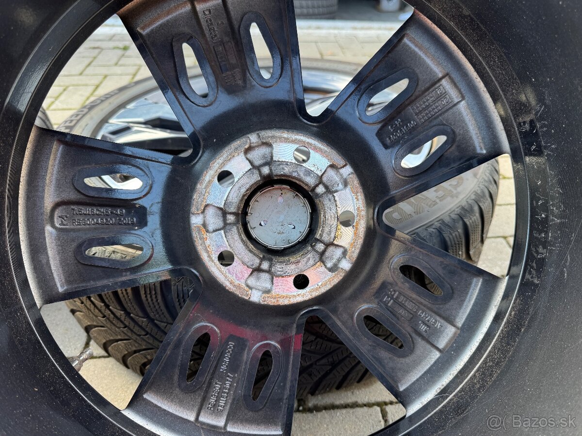 Peugeot 3008 225/55R18 - 4