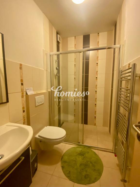 PRENÁJOM 1 izb byt v dome, záhrada - centrum mesta, Kalvár - 4