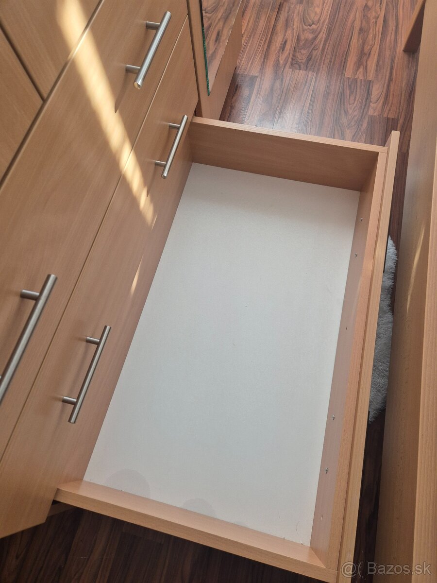 Predám skriňu a posteľ - 4