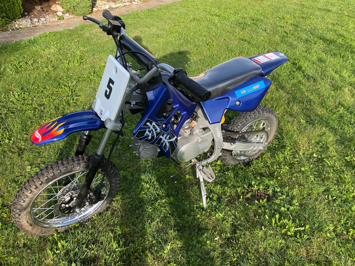 Pit bike / dirt bike