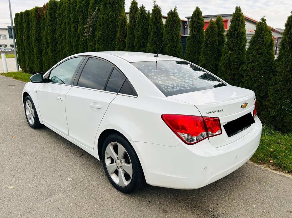 Chevrolet Cruze 1.8 16V LT 155tis.km Kúpené v SR - 4