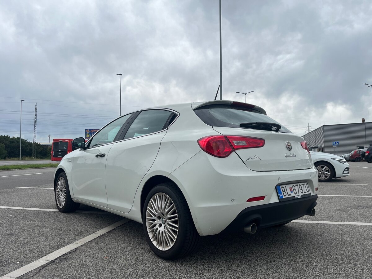 Alfa Romeo Giulietta 129kw Automat, serv. história - 4
