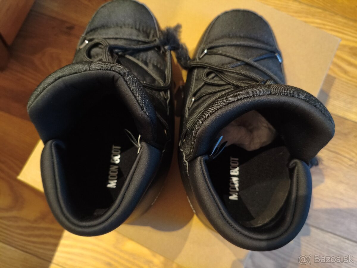 Moon boot - 4