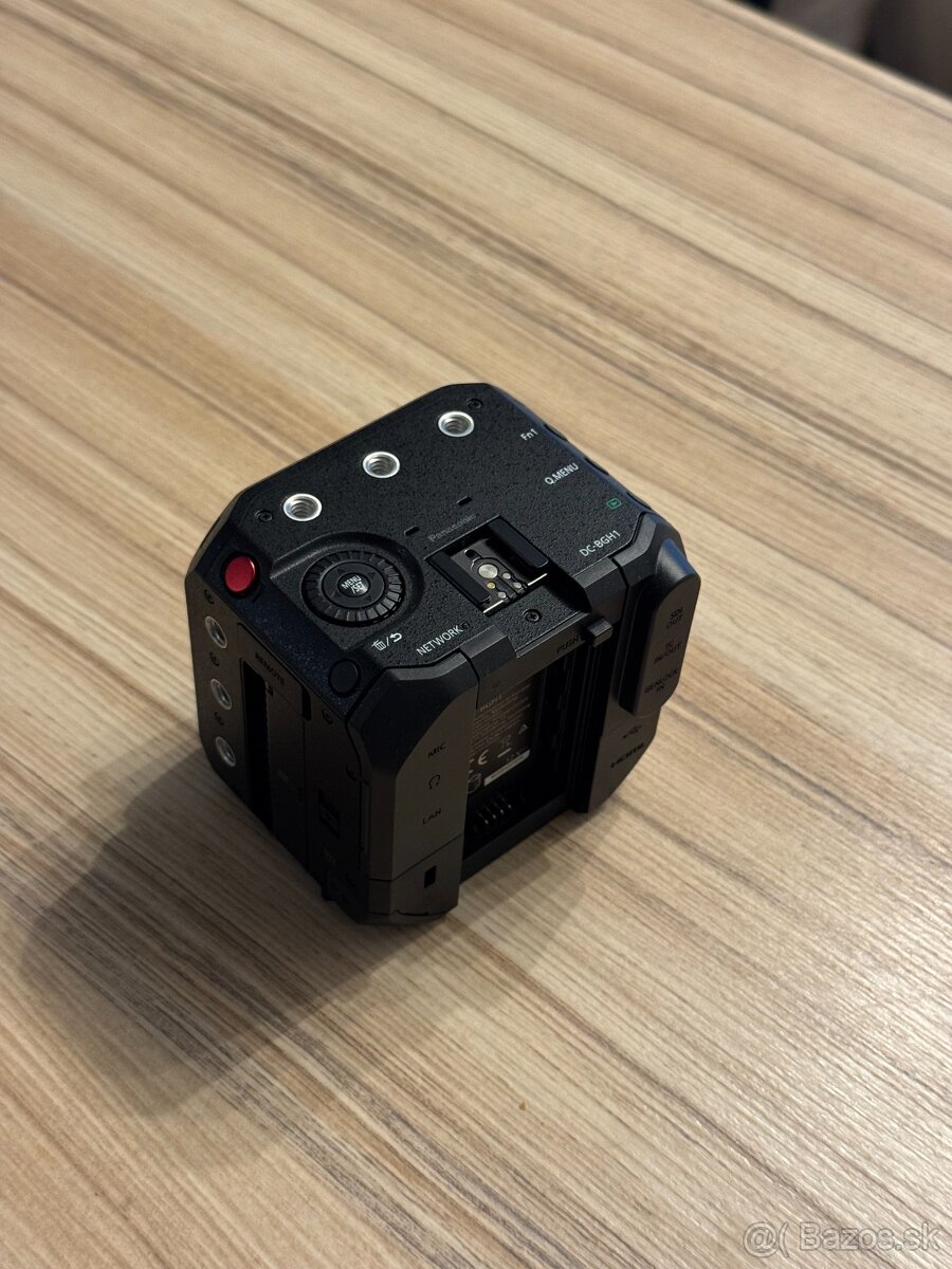 Panasonic LUMIX DC-BGH1 - 4