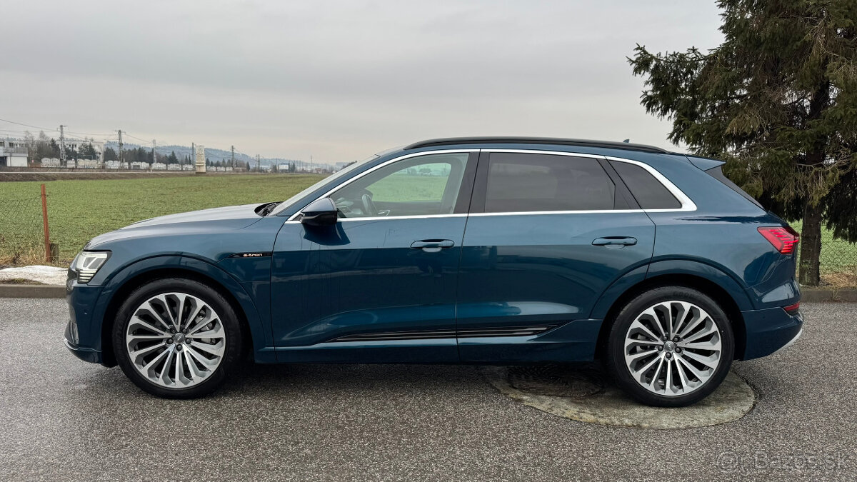 Audi E-tron 55 quattro Advanced - 4