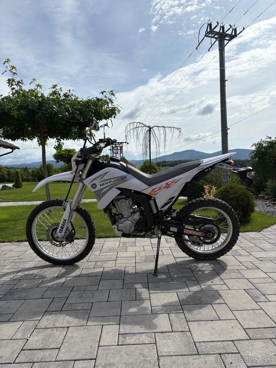 Yamaha wr250r