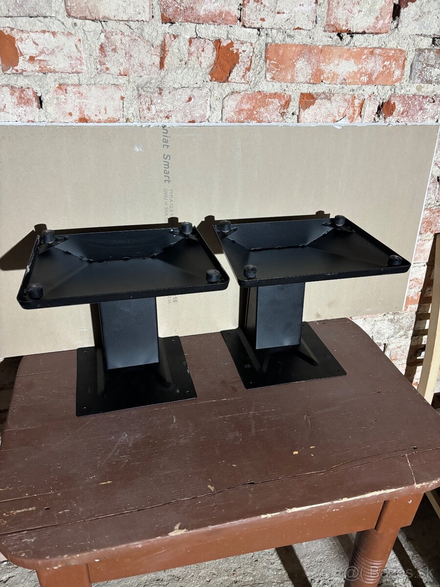 Stojany na reproduktory - 4