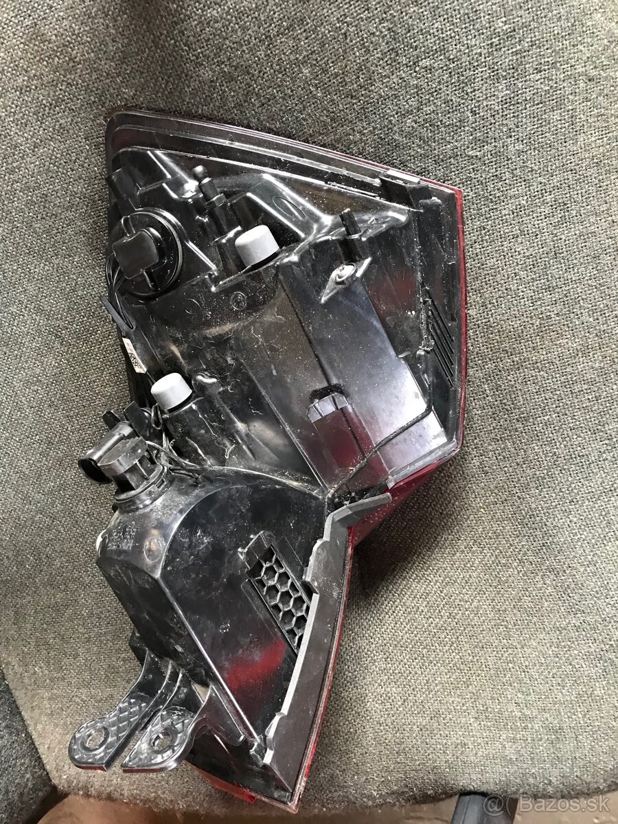 Škoda kamiq zadný ľavý svetlomet - 4