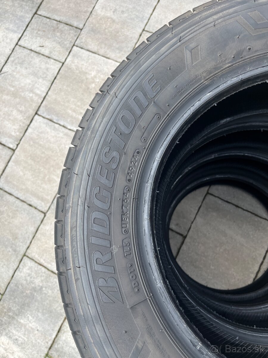 BRIDGESTONE 215/65 R16 C DURAVIS. - 4