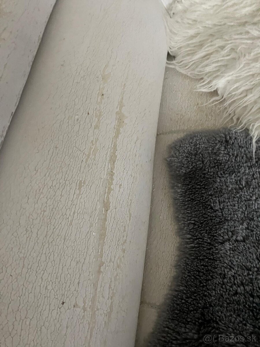 Biely kožený gauč - 4