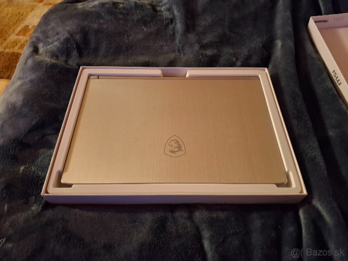 MSI PS42 Modern 8MO : Core i-5-8265U. 16 GB, SSD 240 GB - 4