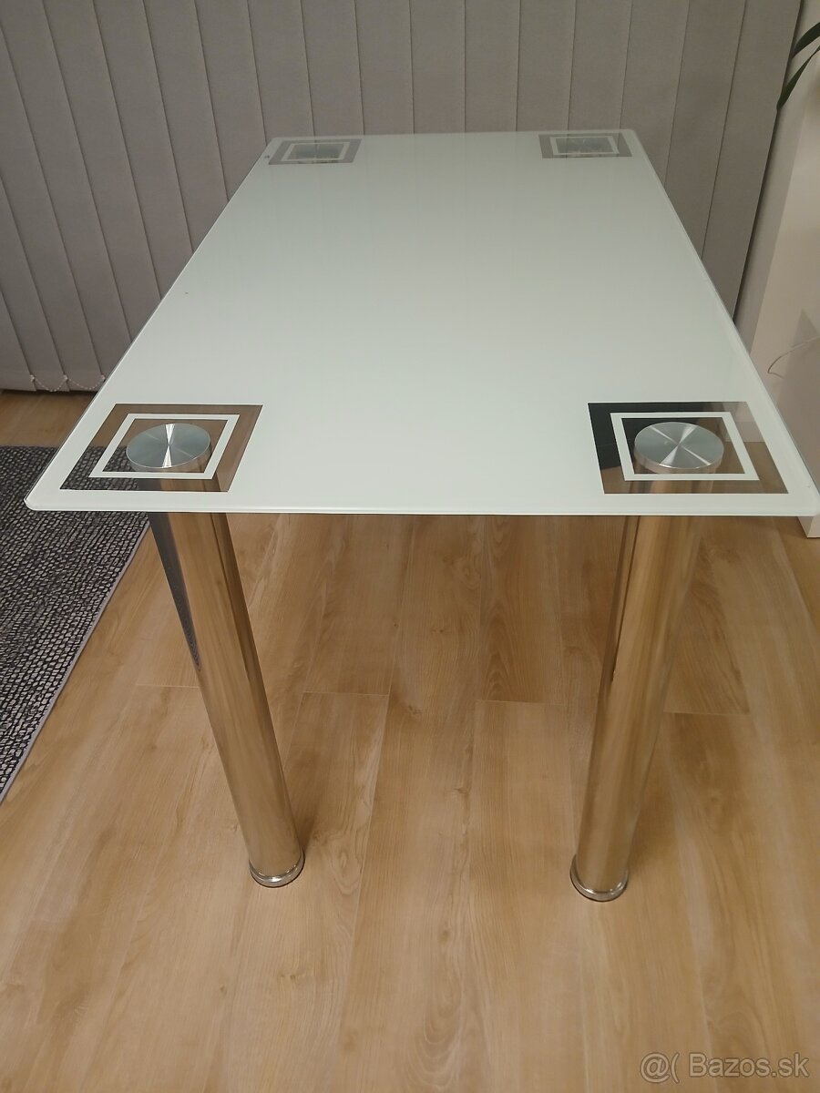Skleneny jedalensky stol - 4