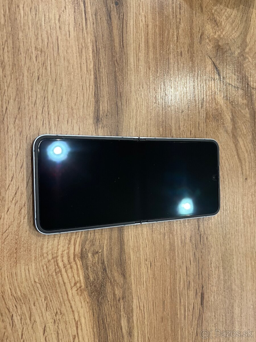 Samsung Galaxy Flip6 12GB/256GB modrý - 4
