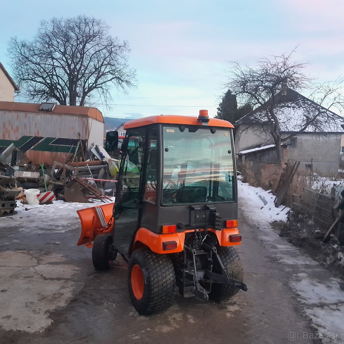 Predam traktor kubota BX2350 4x4 - 4