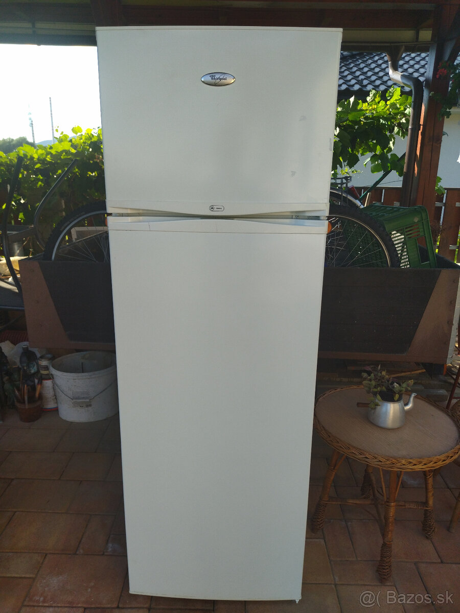 Predám chladničku s mrazničkou zn. Whirlpool - 4