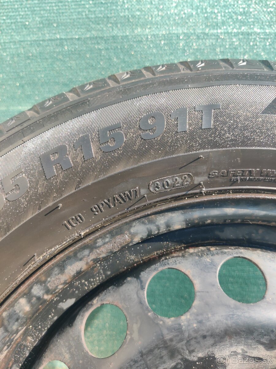 Zimne Kumho 195/65/r15 na diskoch - 4