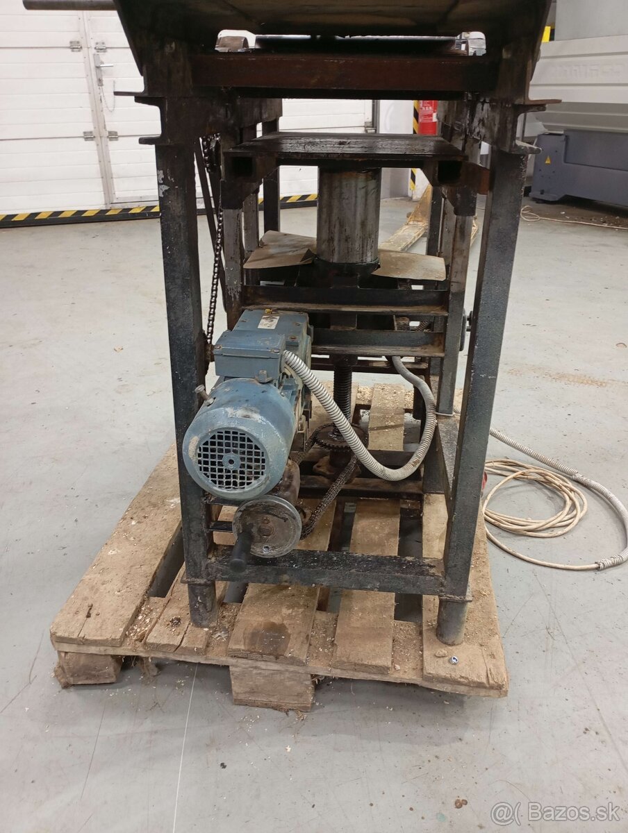 Hobľovačka hrubkovačka - 4