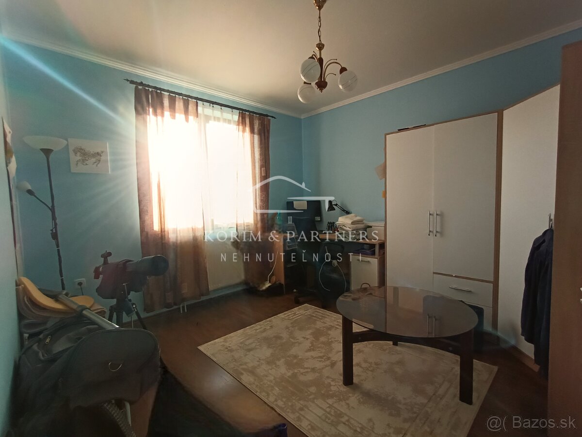 Bungalov so zimnou záhradou a garážou, Bajč - 4