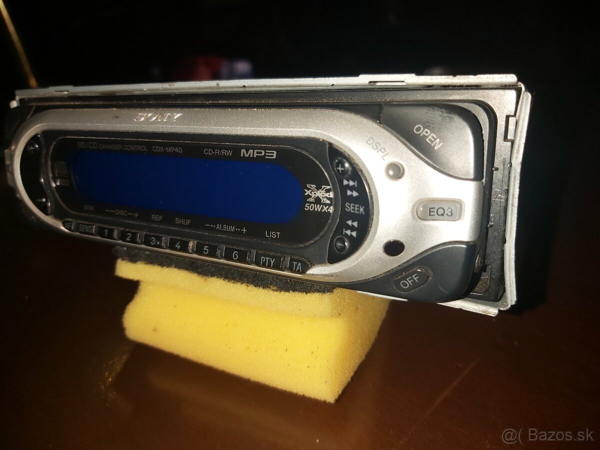 Autorádio Sony a Sencor, dvd s monitorom v opierke - 4