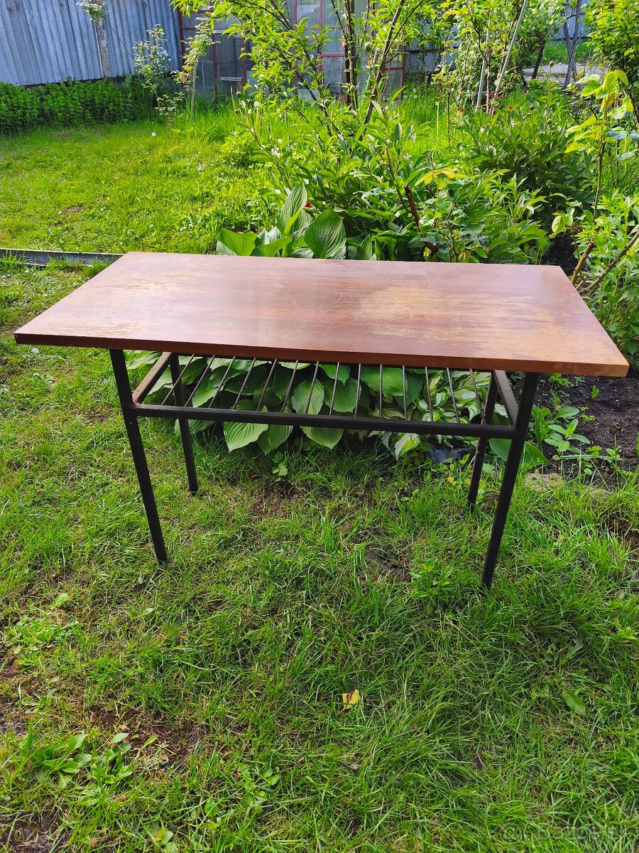Industriálny kovový stolík - 4