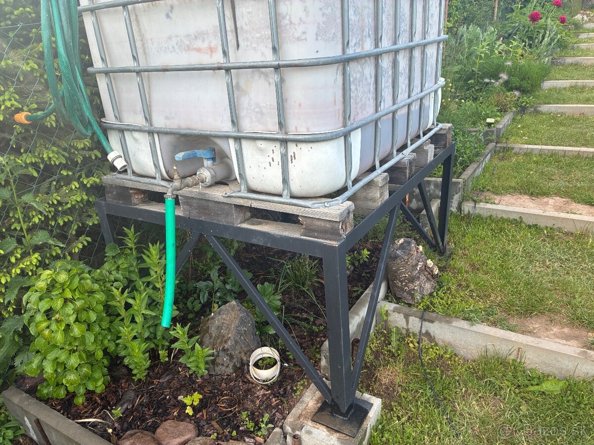 Stojan pod 1000 l nadrz - 4
