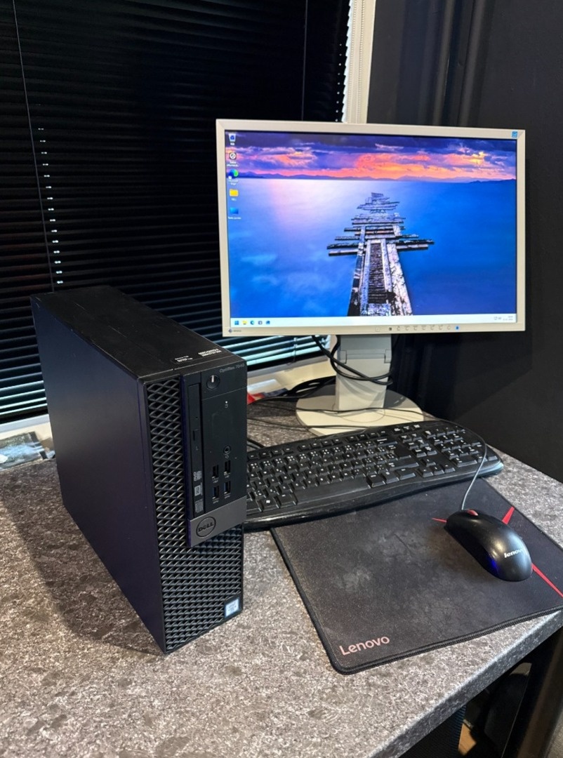 Počítač DELL.Intel i3-6100 2x3,70GHz.8gb ram.256gb SSD - 4