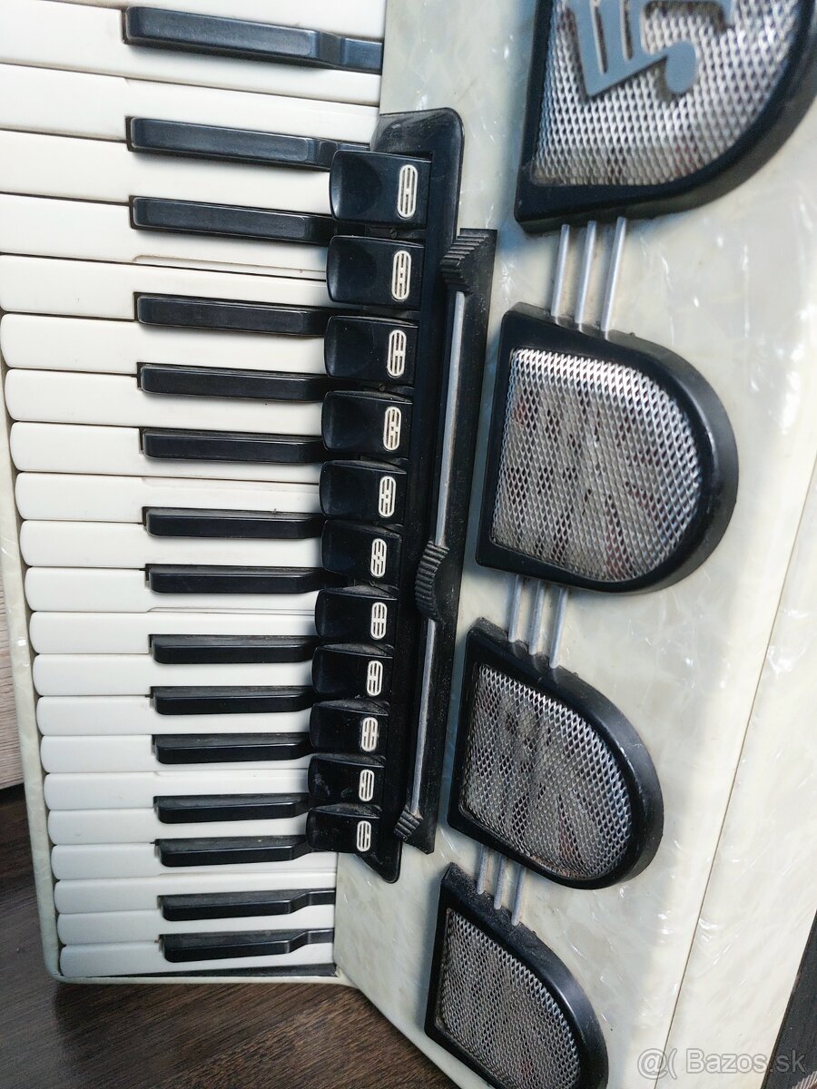 Weltmeister Stella 120 basov - 4