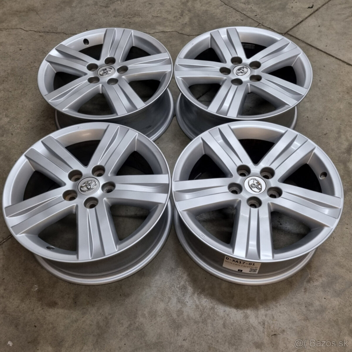 Hliníkové disky 5x114,3 R17 7J ET50 - 4
