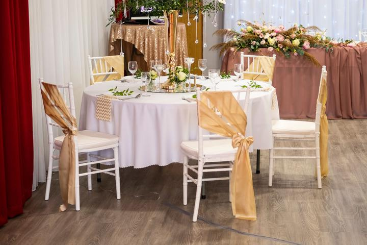 Biele chiavari stoličky - 4