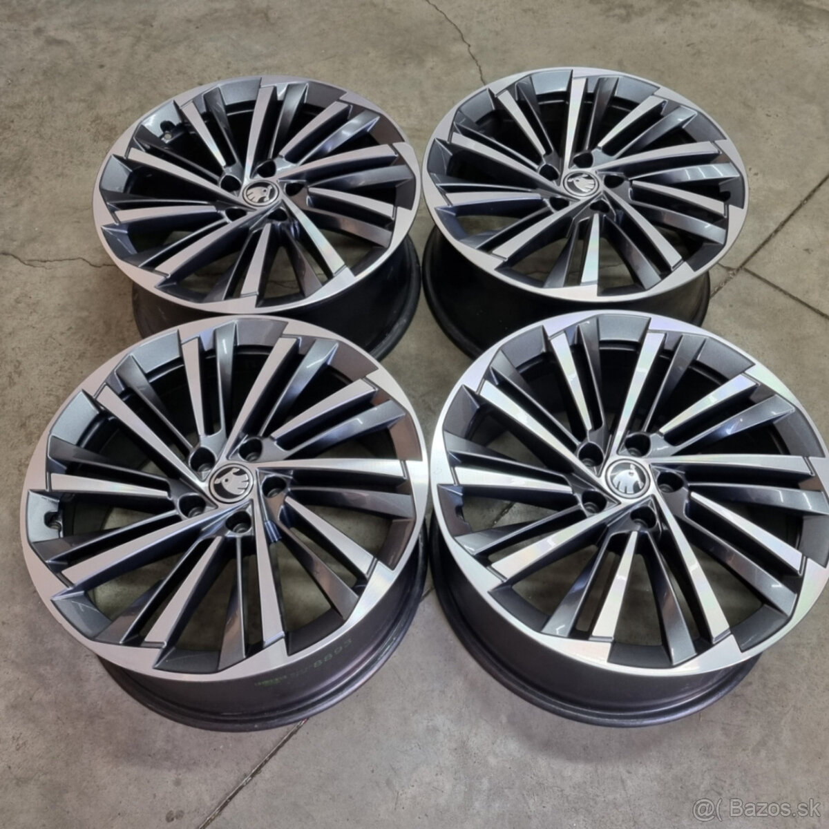 Hliníkové disky 5x112 R19 8J ET44 - 4