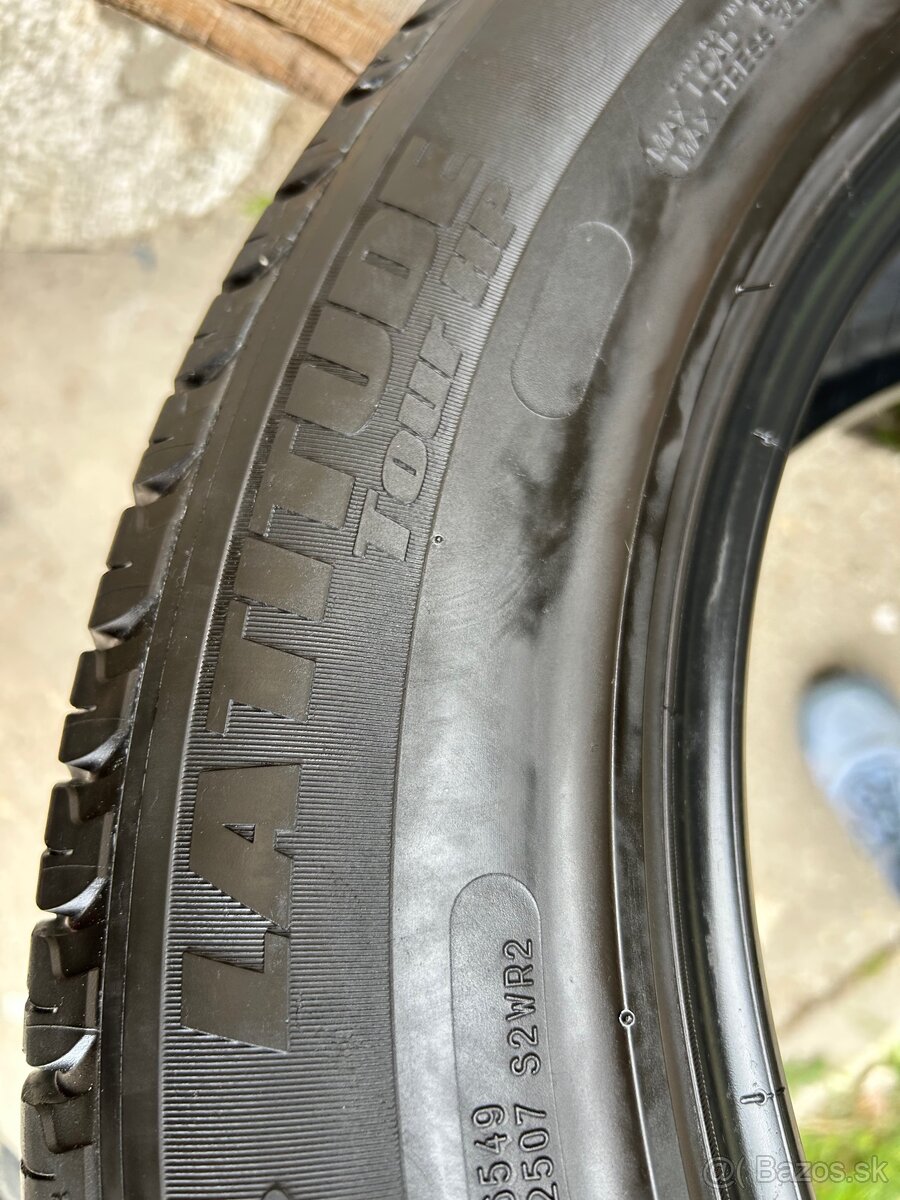 Michelin Latitude 235/60/18”-103V celoročne - 4
