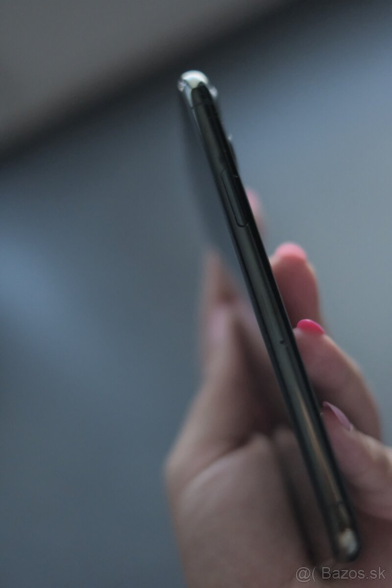 iPhone 11 Pro - 4