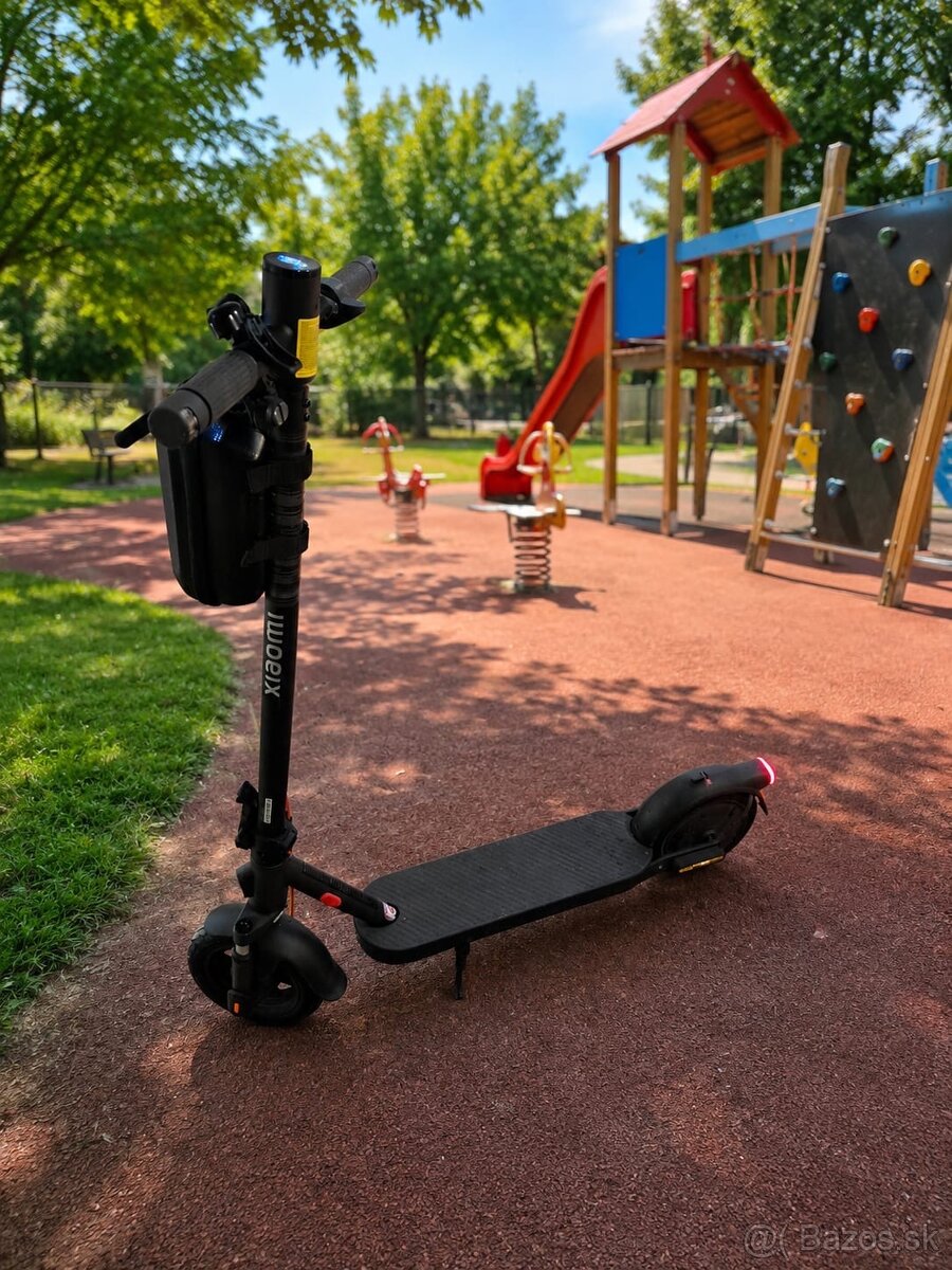 Predám Xiaomi Electric Scooter Elite - 4