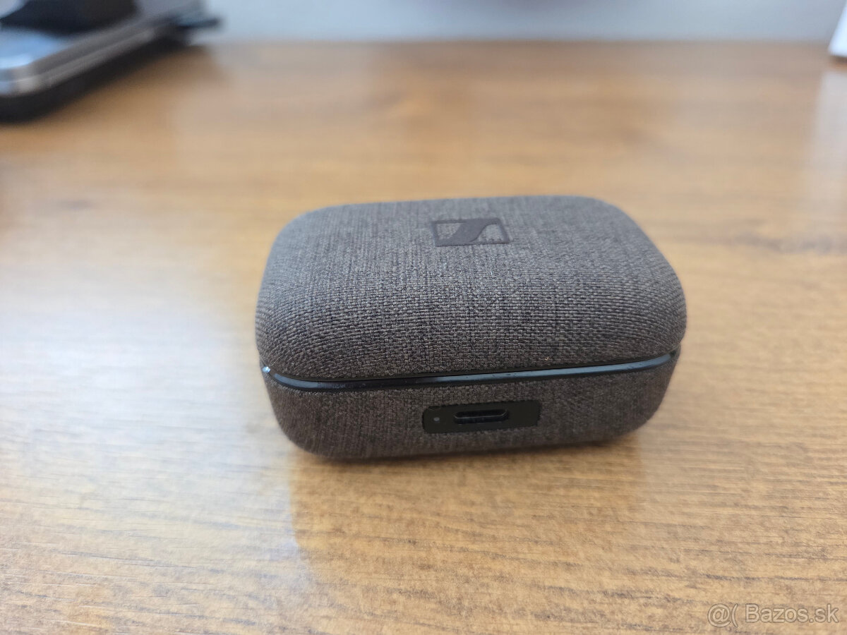 Sennheiser MOMENTUM 4 TWS Black Copper - 4