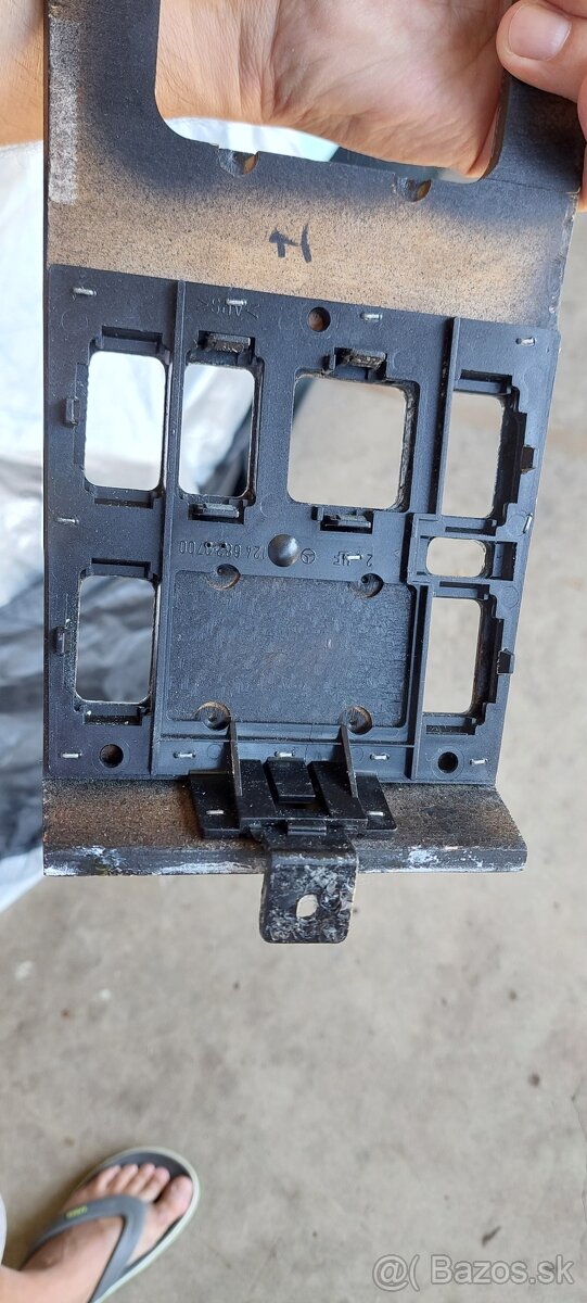 Dreveny dekor panel na W124 - 4