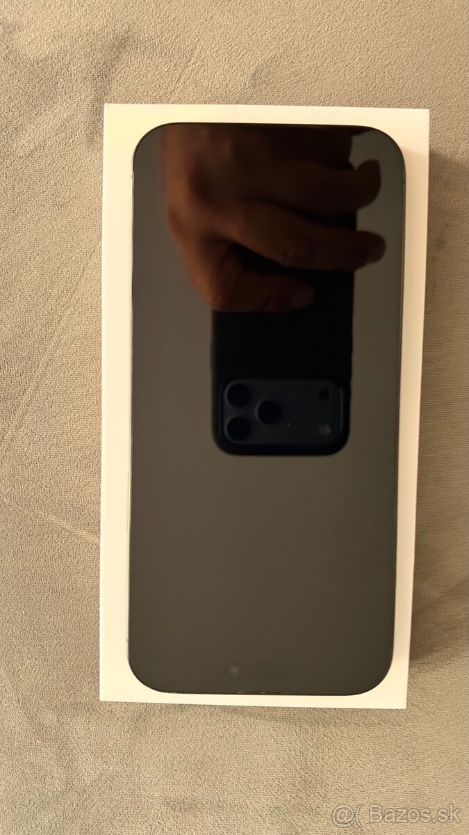 iPhone 16 Pro Max 1TB - 4