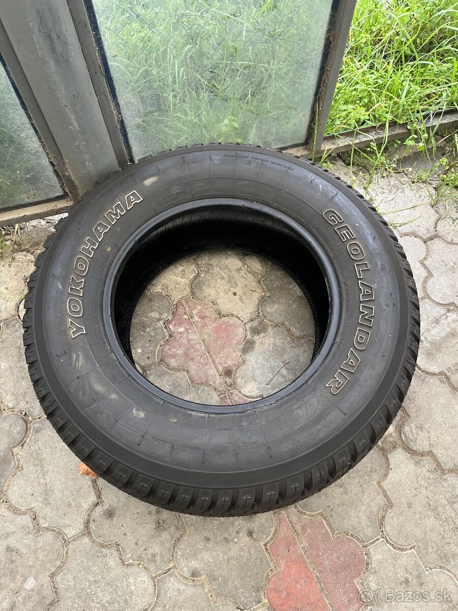 285/65 R17 Yokohama Nova Pneu - 4