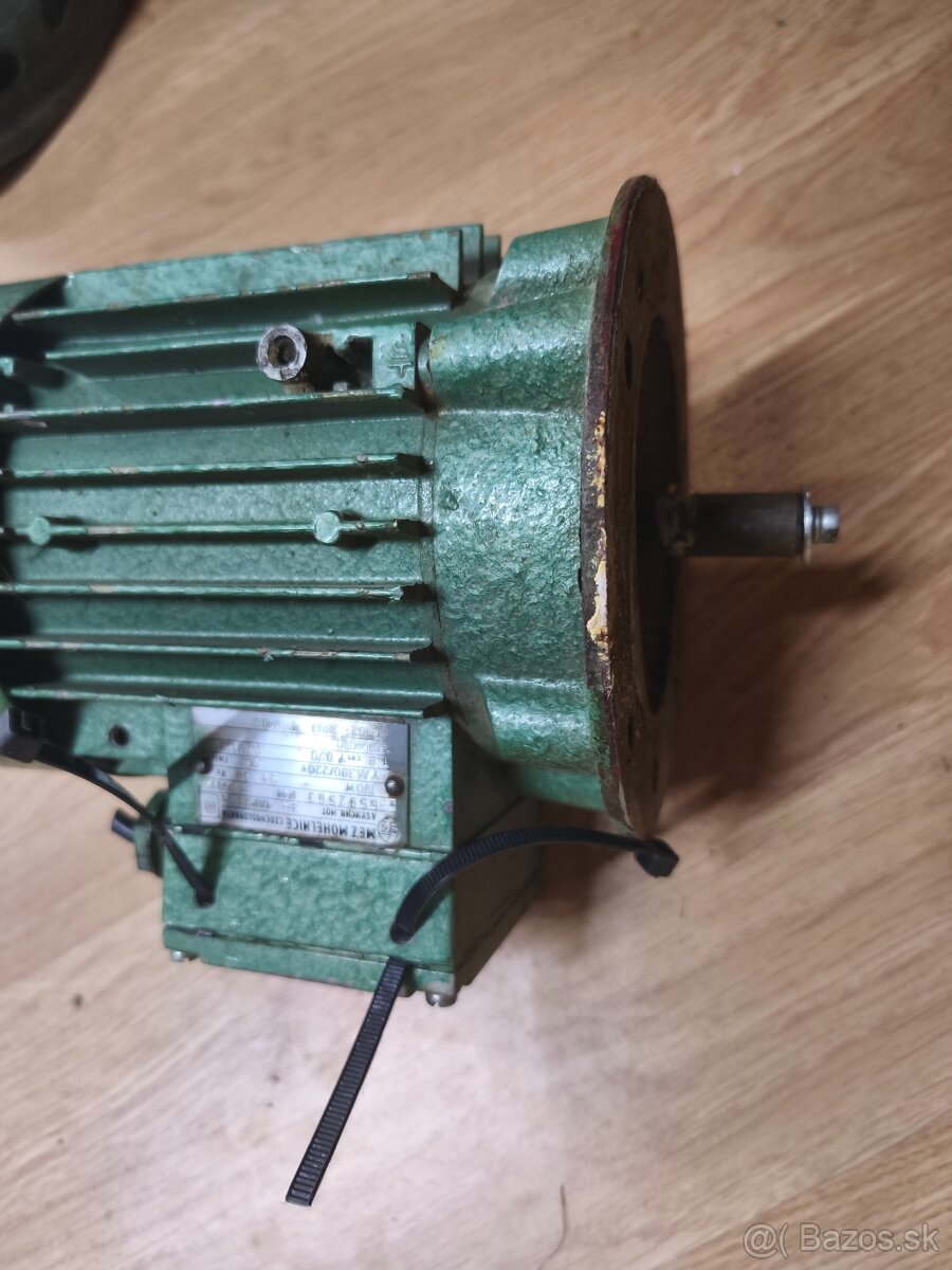 Predám elektro motor - 4