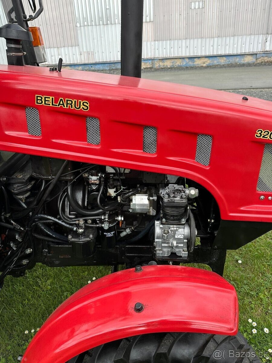 traktor Bělorus - 4