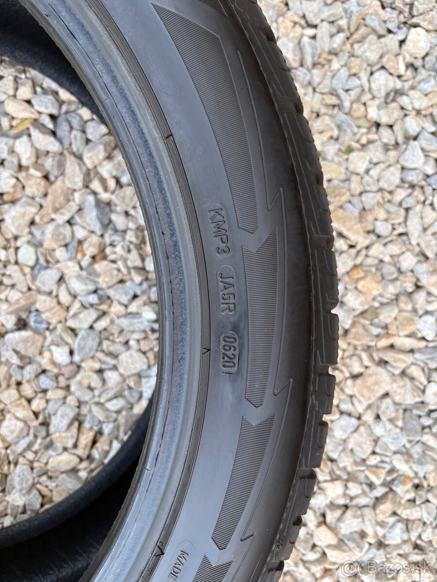 275/45 R21 - GoodYear Ultra grip - 4