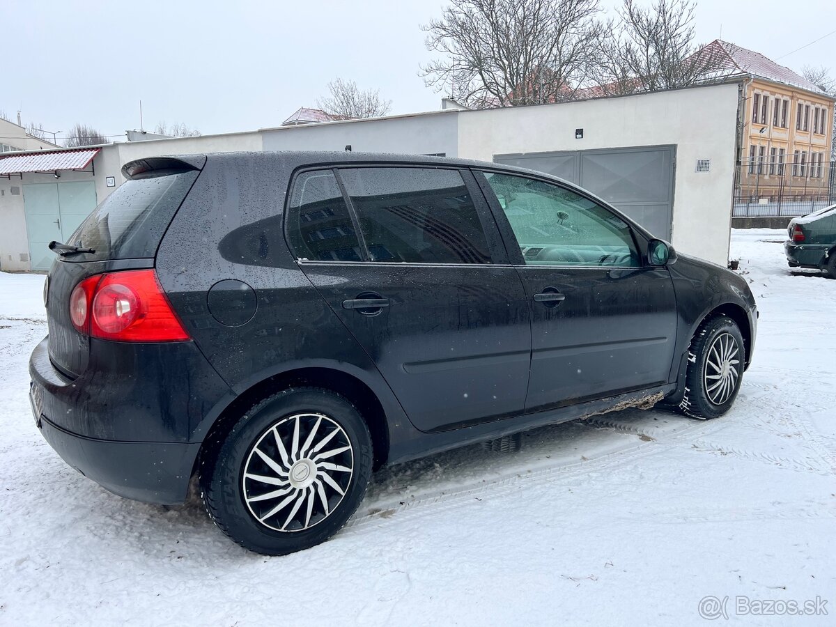 Volkswagen Golf5. 1.9 TDI 77 kw - 4
