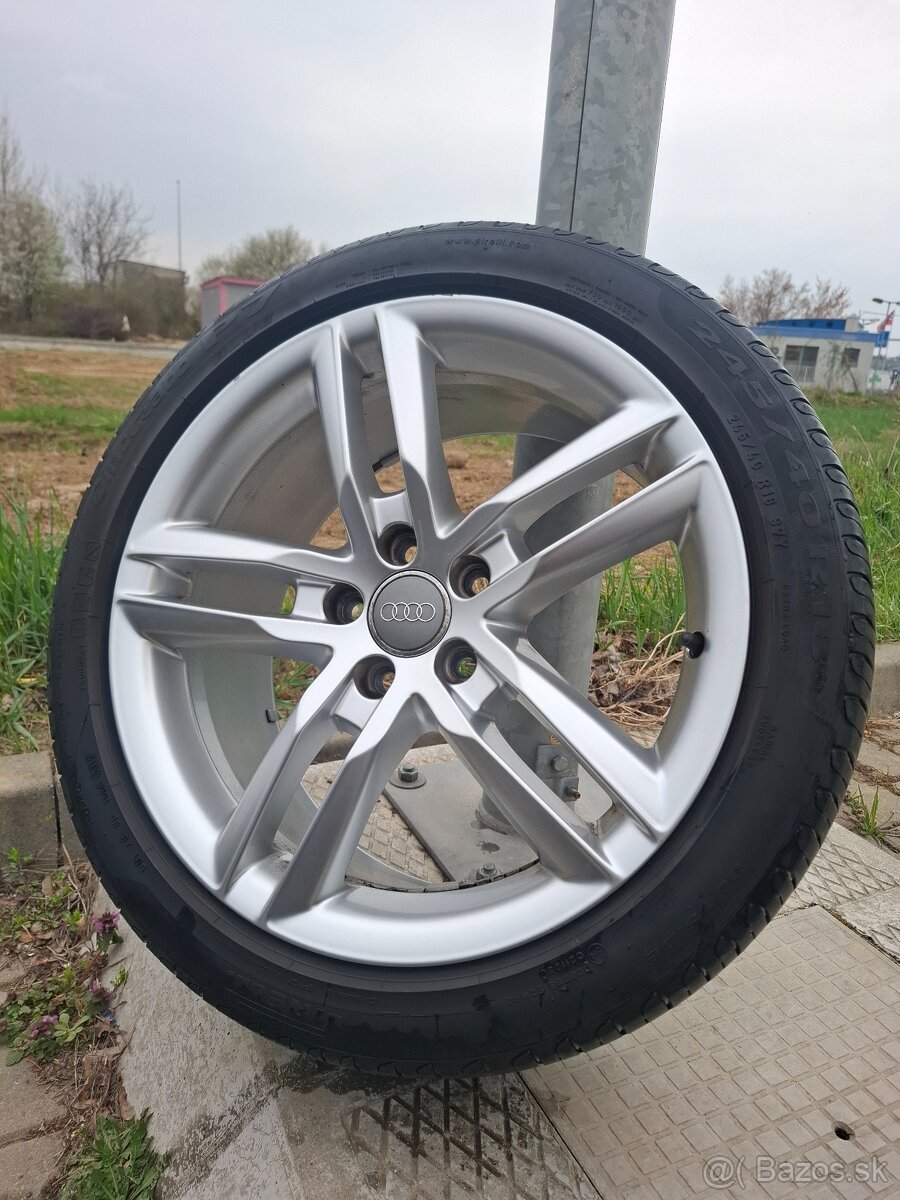 Audi elektrony R18 - 4