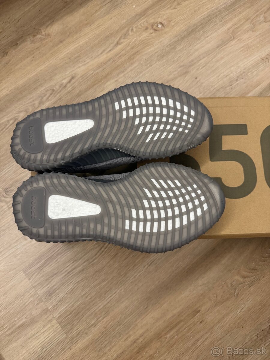Yeezy 350 - 4