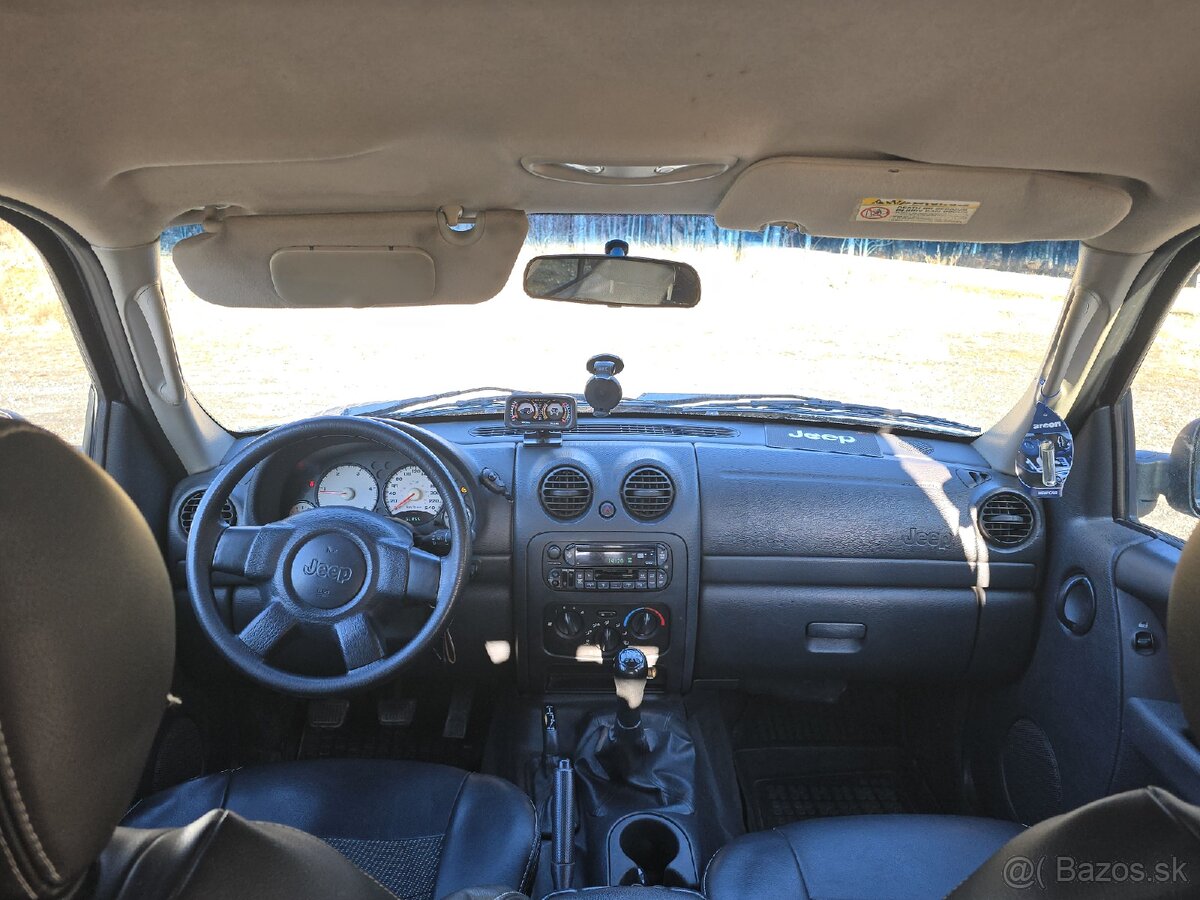 Jeep kj cherokee