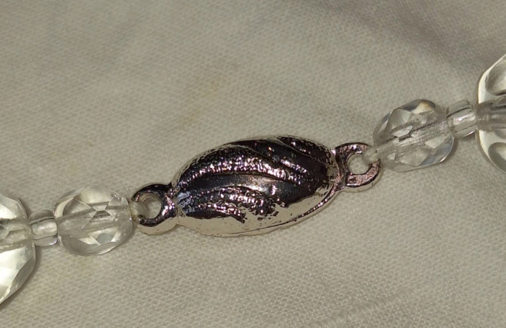 KRáSNY NÁHRDELNÍK - 4