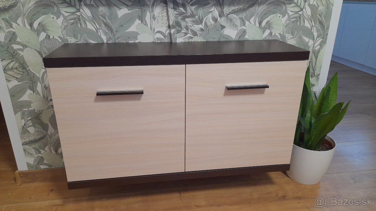 Predám komodu, skrinku pod TV a stolik (obyvacka) - 4