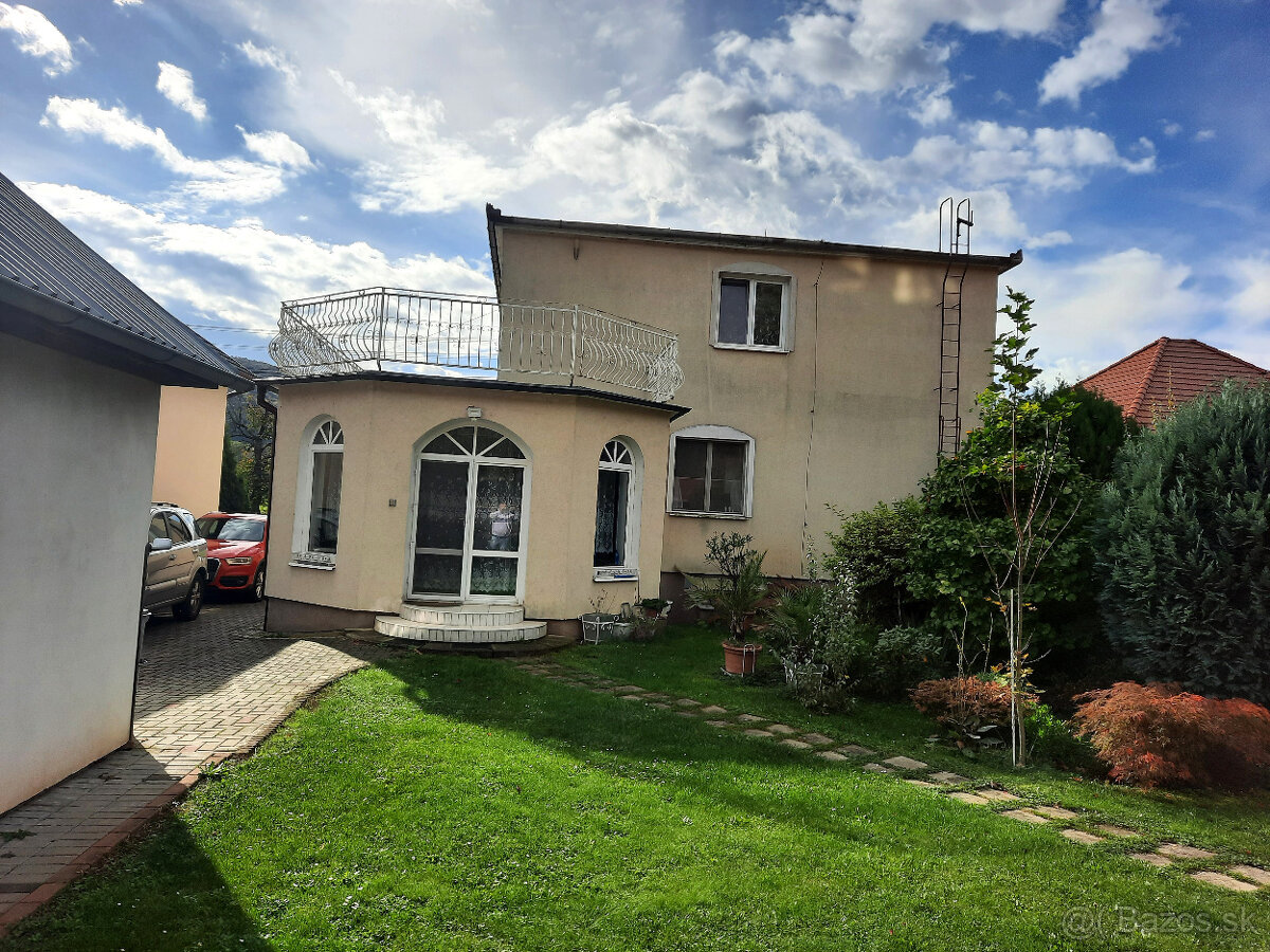 Výhradne: 5-izb. Dom, 1066 m2, Garáž, Klátova Nová Ves - 4