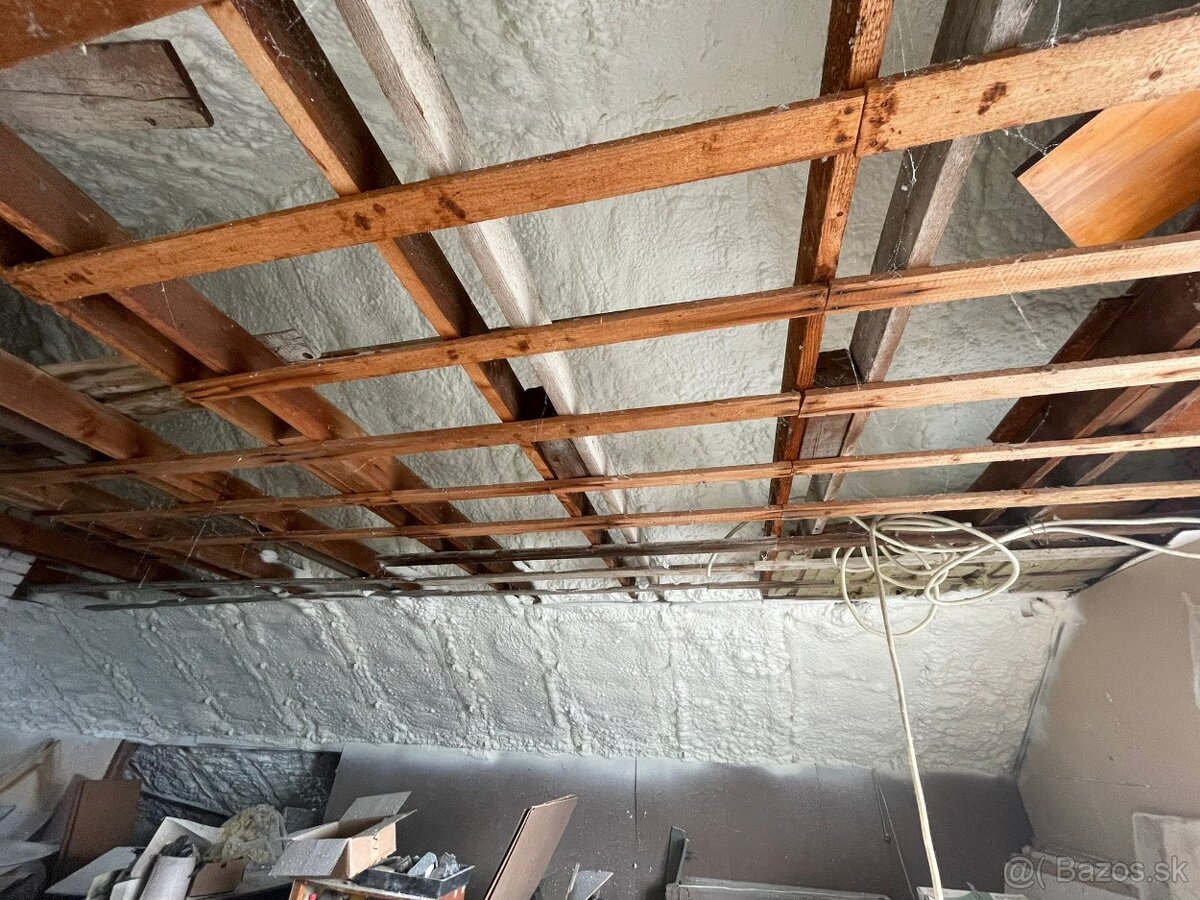 Striekaná PUR izolácia – úspora energie pre haly, domy - 4